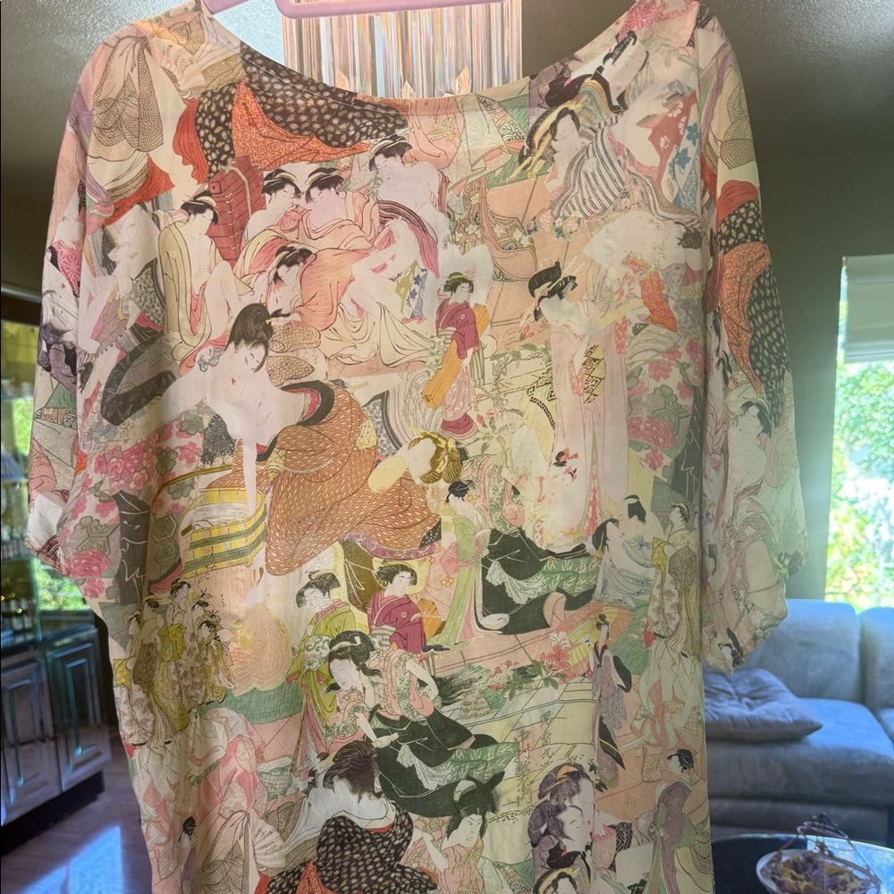 Beautiful 100% silk blouse tunic 🇨🇦 Strathcona
